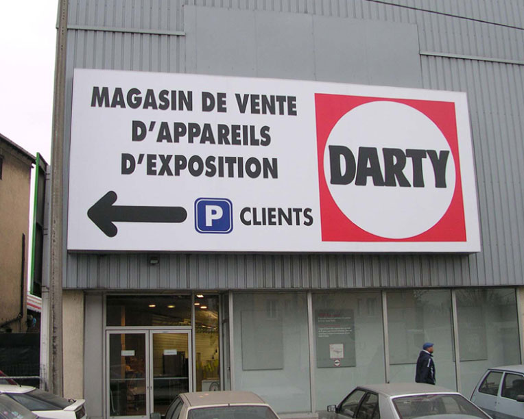 enseigne-directionnelle enseigne-directionnelle