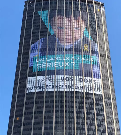tour-montparnasse-2200m2--adhesif-micro-perfore