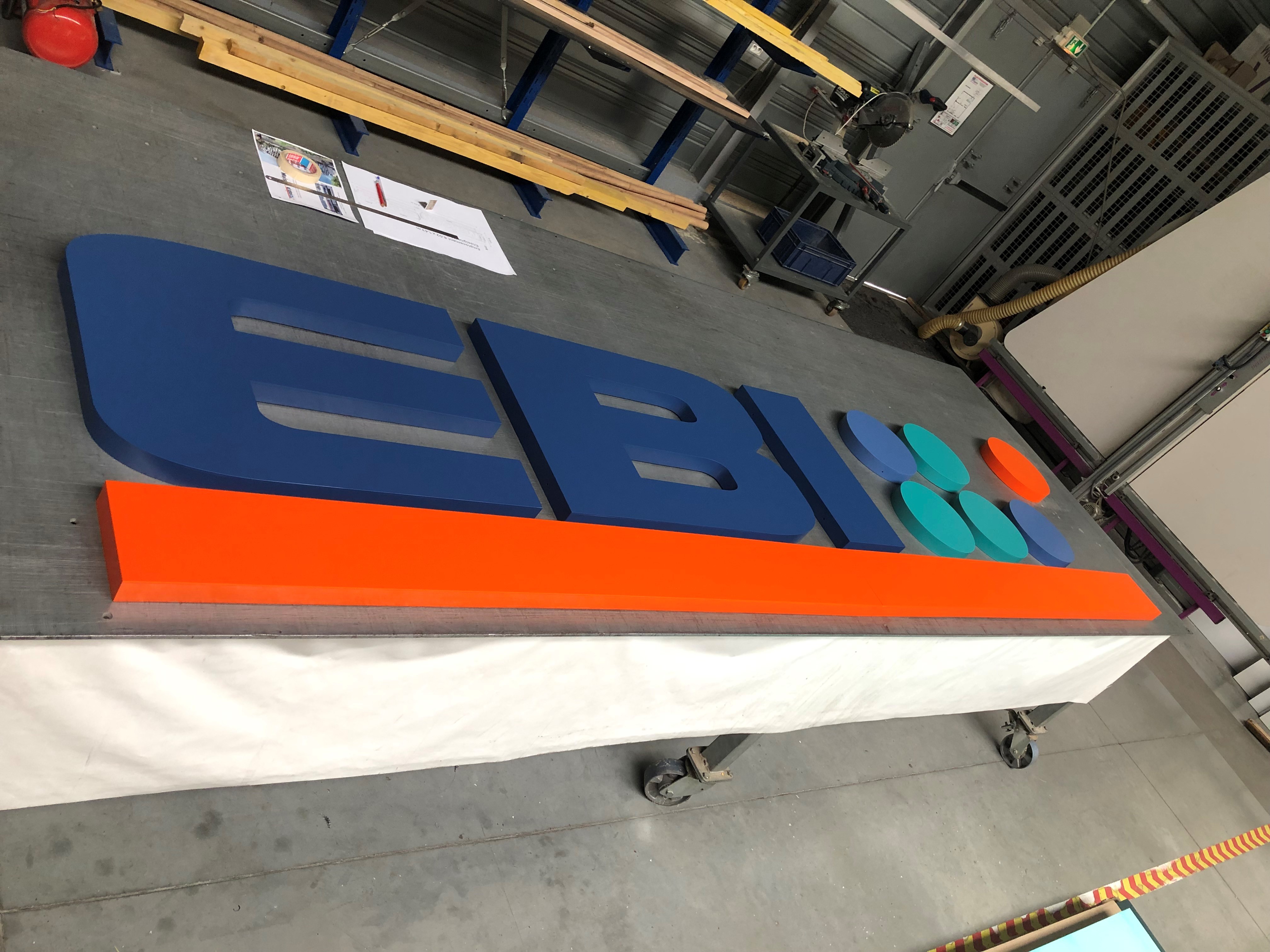 Pose d'enseigne dans le Val d'Oise  
  image 4