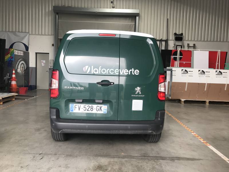 Marquage adhésif sur véhicule image 10